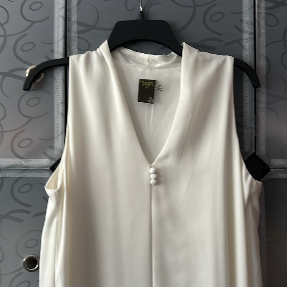Taylor Dress - Picture 3 of 6